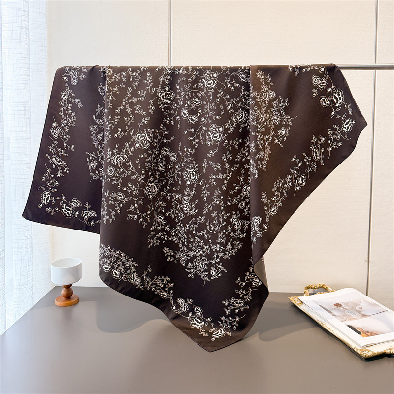 Luxuriöser Vintage-Schal, 90 x – Ascot Neck Scarf Bewertung und Preis