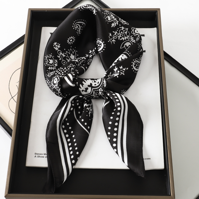 Luxus Marke Seide Quadrat Pais – Ascot Neck Scarf Bewertung und Preis